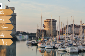 Bourse aux équipiers - La Rochelle - Port Bloc - Port Médoc - Pauillac - Bassin d'Arcachon - Claouey - La Vigne - Cap Ferret - Gironde Pour Vogavecmoi (1er site de co-navigation), départ de La Rochelle (un peu tard...), direction La Gironde (33). Décidée à enfin séparer travail et plaisir (il faut présenter ce nouveau type de bourse aux équipiers!), l'équipe de Vogavecmoi prend la route et déjà se retrouve sur un bateau au bout d'une heure de route pour traverser l'estuaire (quelle sortie en mer!)... Puis démarre sa tournée des ports par la rive sud de la boueuse gironde (Port bloc, Port Médoc, Pauillac), puis la rive nord du bassin d'Arcachon (Claouey, La Vigne), jusqu'au Cap Ferret pour jeter un œil sur la passe bouillonante... Bilan de la 1ère journée : Nous avons été très bien accueillis dans toutes les capitaineries et clubs nautiques, espérons que les capitaines de port seront de bons prescripteurs! En revanche, 1er jour moyennement productif (seulement 260 kms), encore quelques réglages à effectuer... Pour rencontrer des propriétaires et/ou des équipiers dans les ports de Gironde ( Port Bloc, Port Médoc, Pauillac, Bassin d'Arcachon, Claouey, La Vigne, Cap Ferret), s'inscrire sur notre bourse des équipiers. ------------ S'inscrire gratuitement sur VogAvecMoi Voir toutes les recherches d'équipiers en Gironde (33) Voir toutes les équipiers disponibles en Gironde (33)